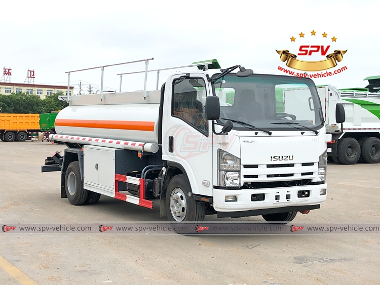 6,000 Litres Fuel Tank Truk ISUZU  - RF